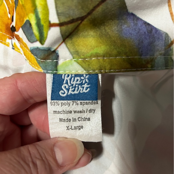 Rip Skirt XL floral pattern - Picture 6 of 12